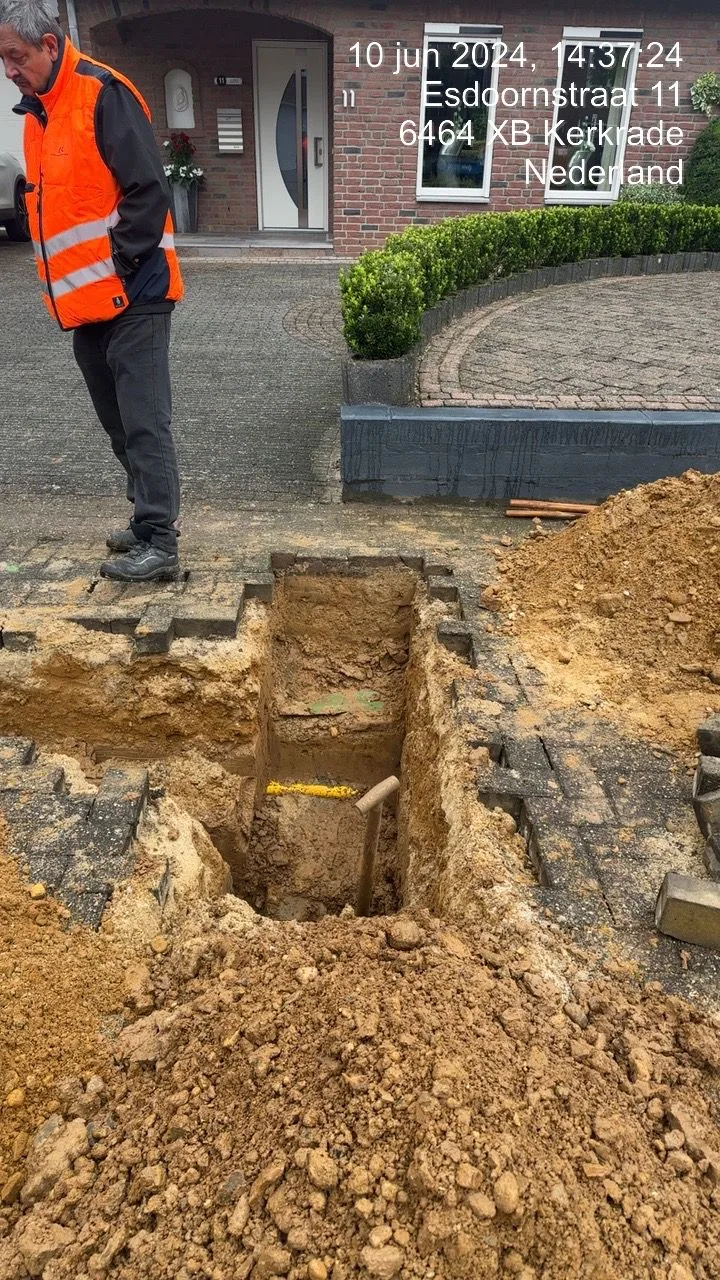 Grondwerk: voorbereiding uitgraving voor bestrating